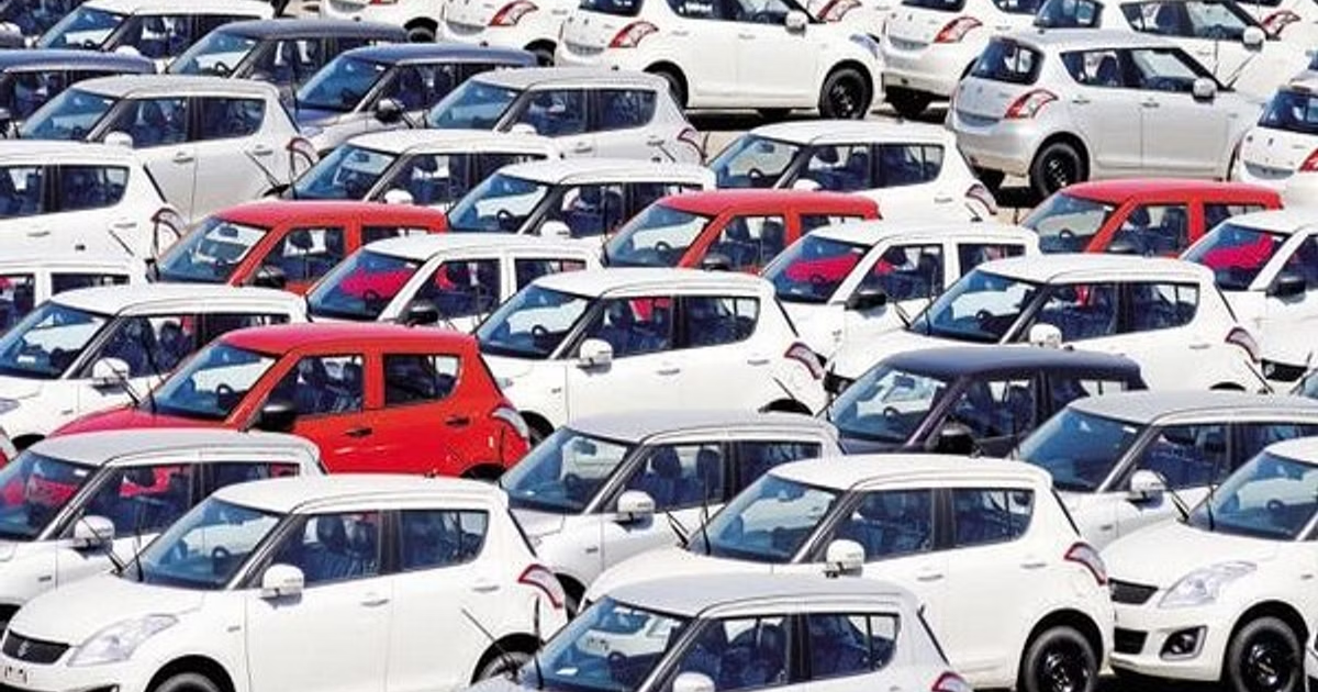 Indians spend just 3 hours online on average before buying a car: Report